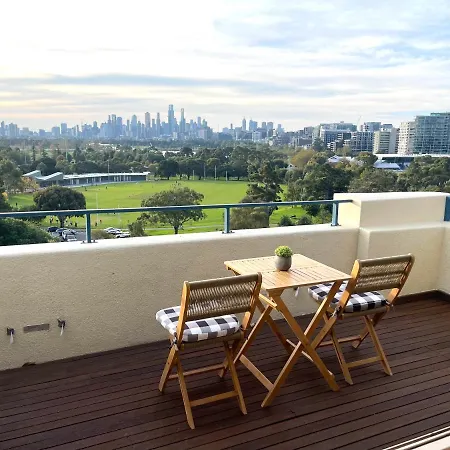 Spectacular Views Over Albert Park Melbourne Exterior photo